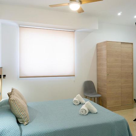 New Style Apartment Малага Экстерьер фото