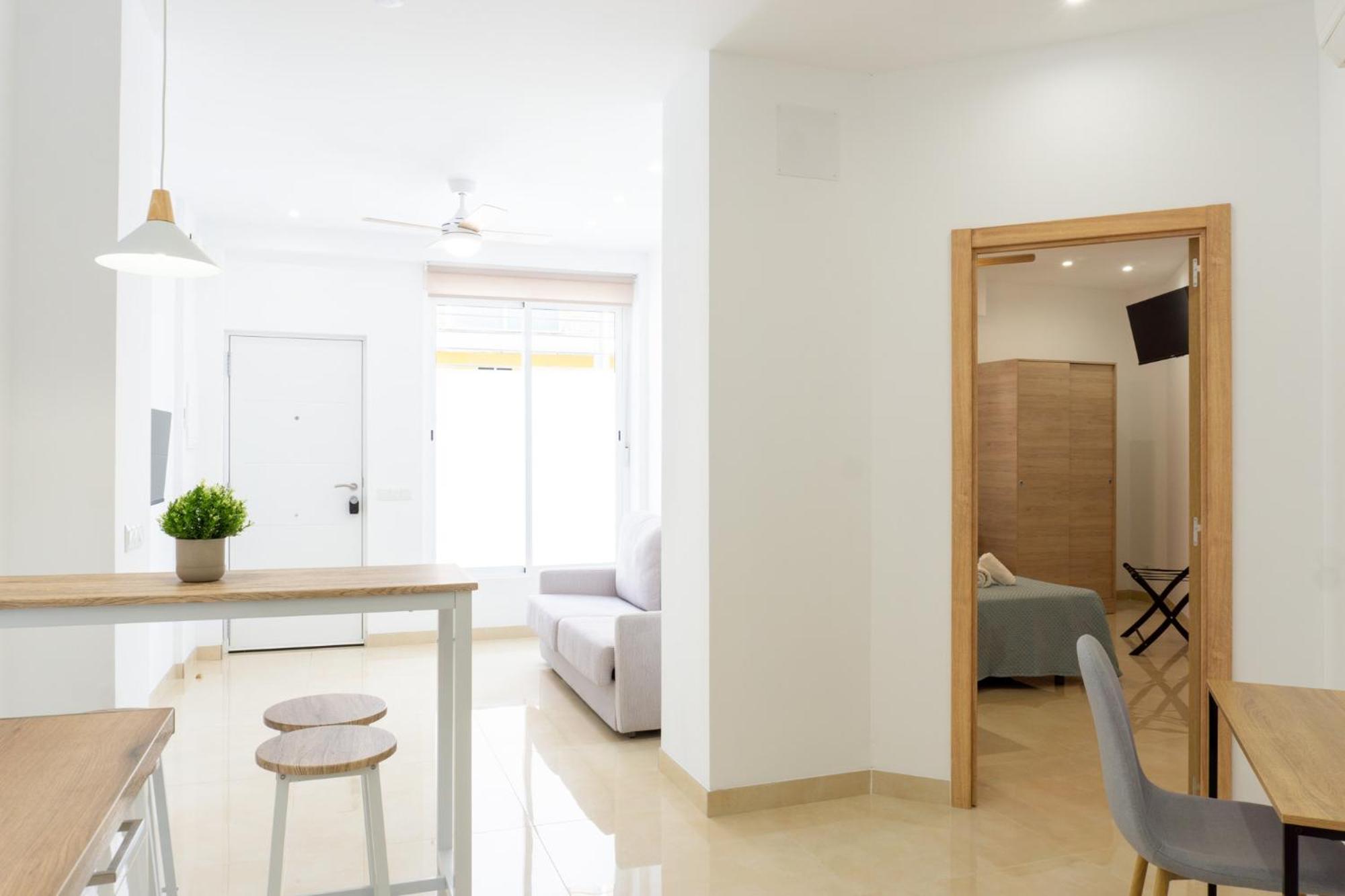 New Style Apartment Малага Экстерьер фото