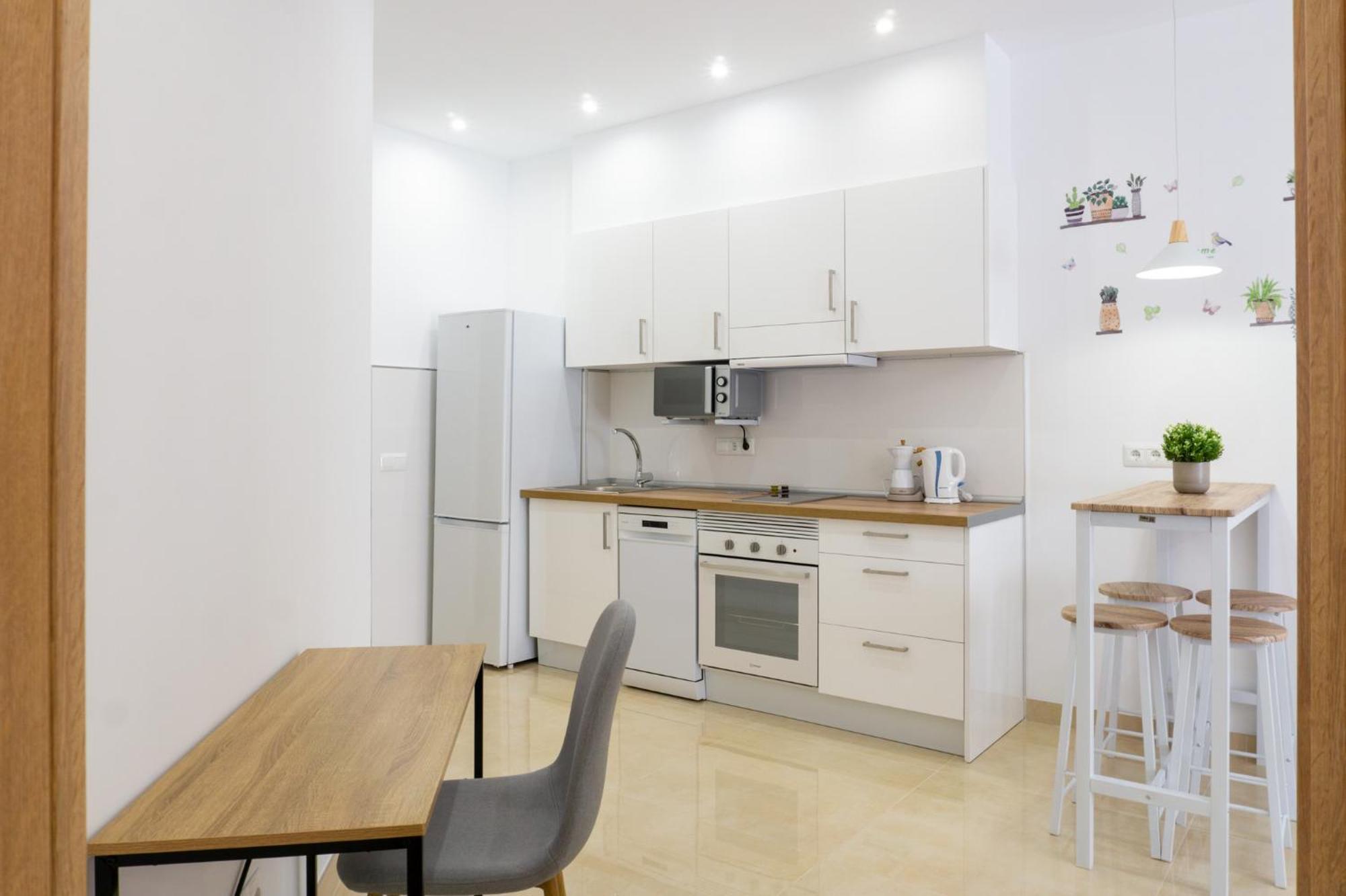 New Style Apartment Малага Экстерьер фото